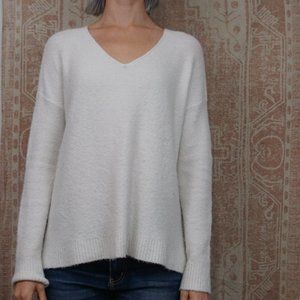 ⭐Loft thick v neck sweater